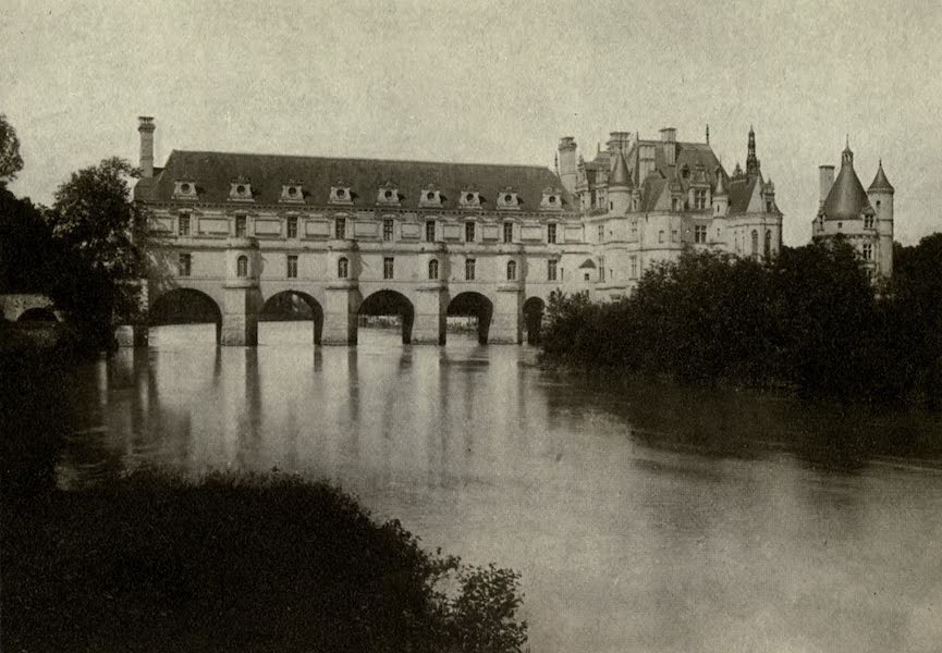 On Old-World Highways - Chenonceaux-the Oriental Front (1914)