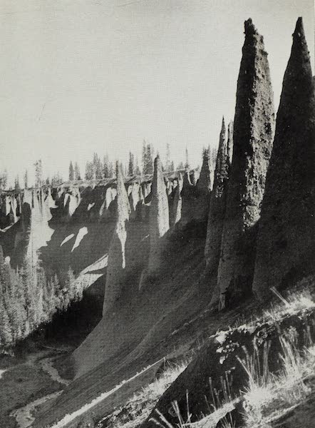 Oregon, the Picturesque - Sand Creek Canyon Pinnacles (1917)